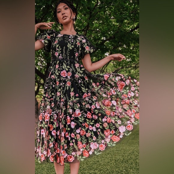 JessaKae Dresses & Skirts - NWT JessaKae midi rose dress - Christmas party, wedding guest, whimsical  floral